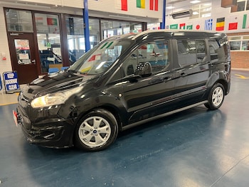 Used Ford Grand Tourneo Connect 2016 for sale - 79216223: Photo