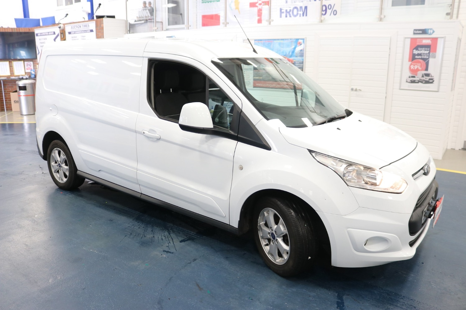 Used Ford Transit Connect 2017 for sale - 77127566: Photo 2