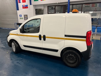 Used Peugeot Bipper 2017 for sale - 75996112: Photo