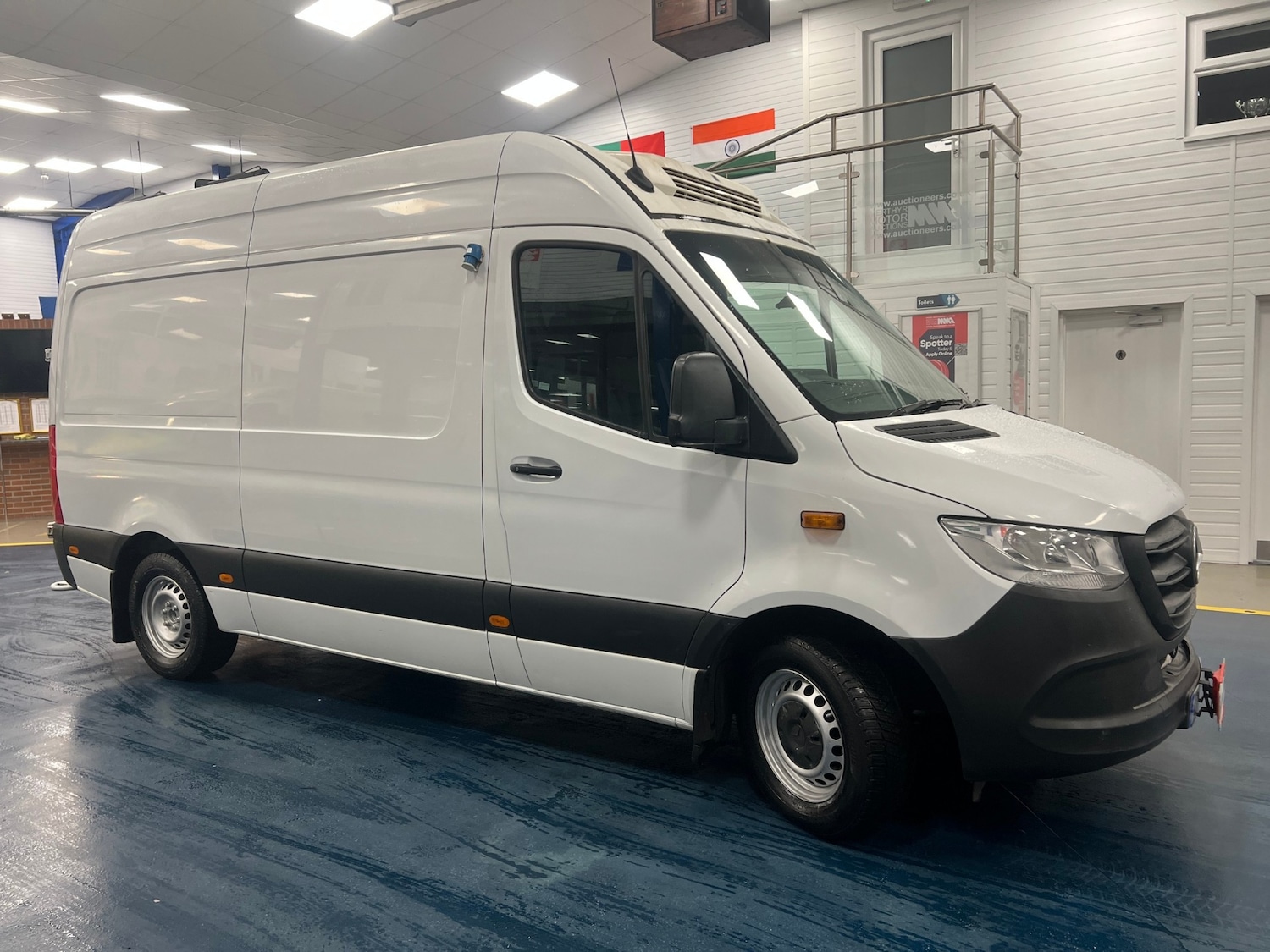 Used Mercedes-Benz Sprinter 2019 for sale - 77124040: Photo 2