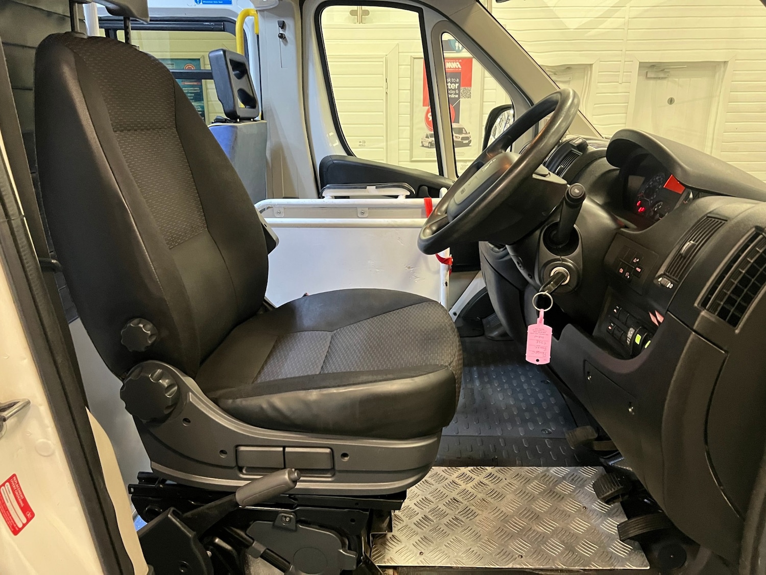 Used Peugeot Boxer 2015 for sale - 76063753: Photo 15