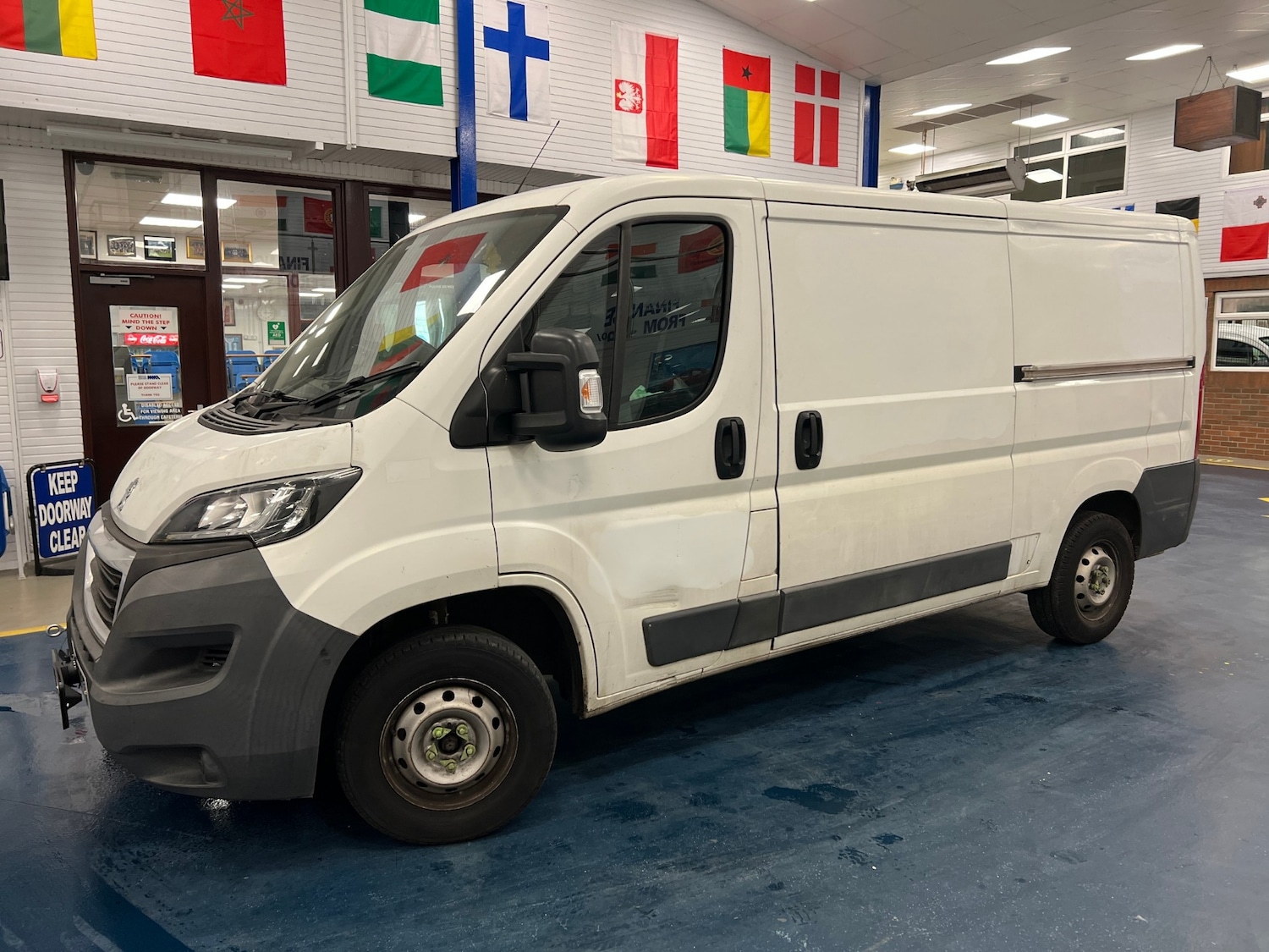 Used Peugeot Boxer 2016 for sale - 76693868: Photo 3