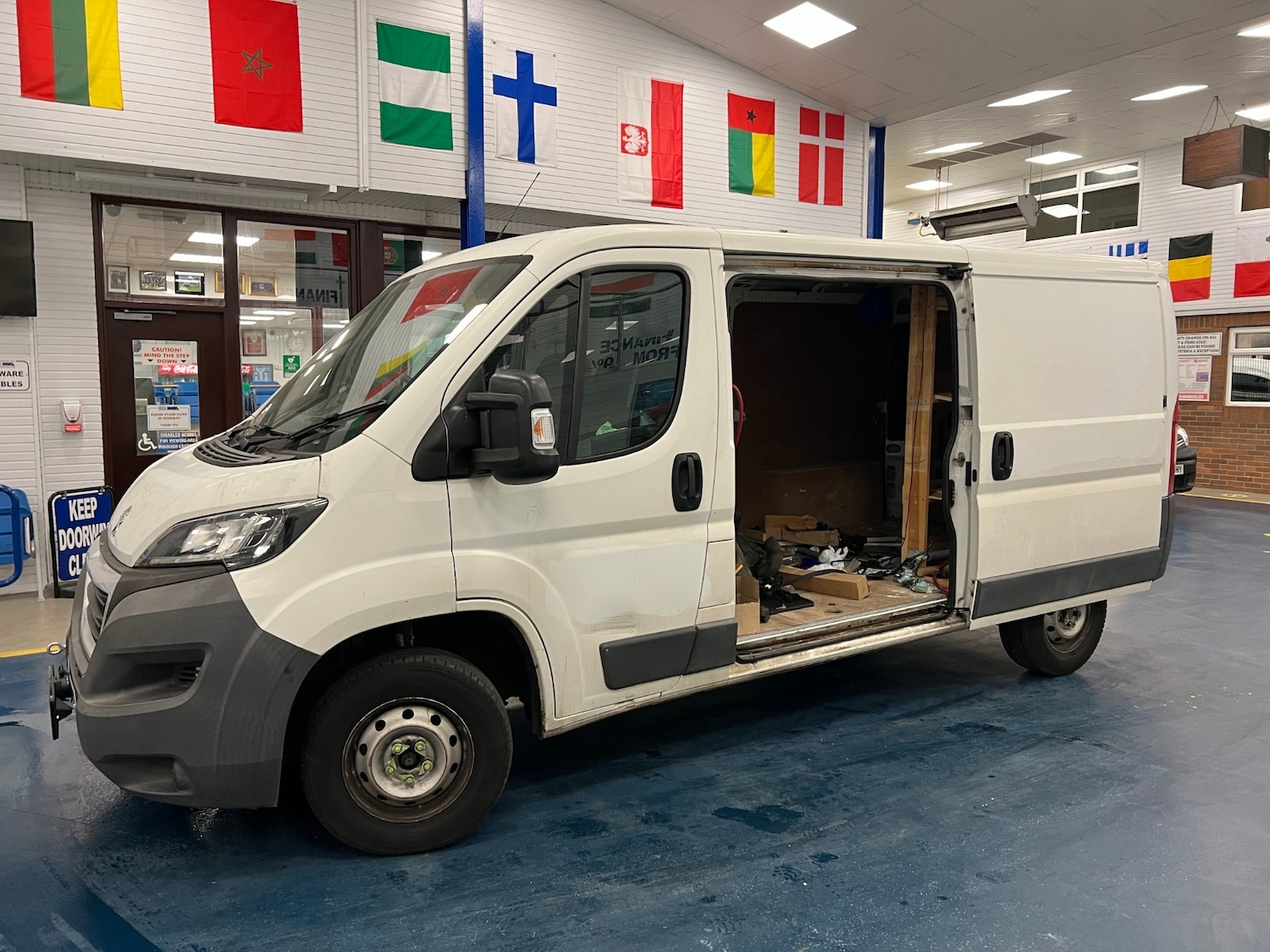 Used Peugeot Boxer 2016 for sale - 76693868: Photo 6