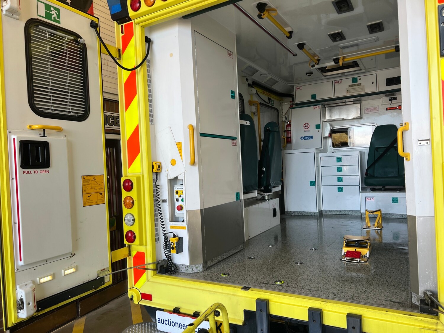 Used Mercedes-Benz Sprinter 2015 for sale - 77336195: Photo 16