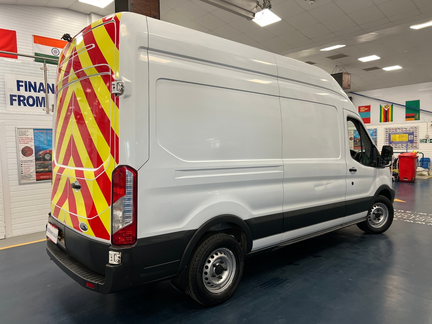 Used Ford Transit 2015 for sale - 77983600: Photo 5