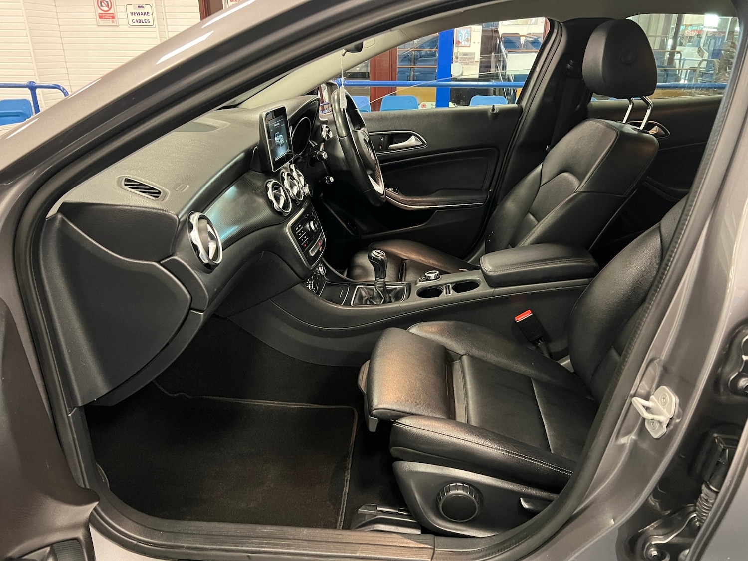 Used Mercedes-Benz GLA 2017 for sale - 76273426: Photo 11