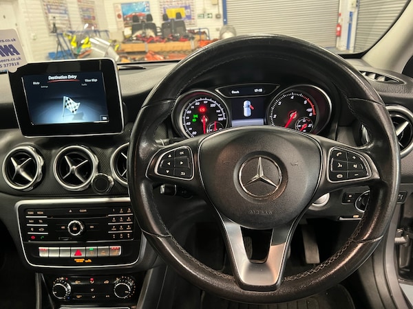 Used Mercedes-Benz GLA 2017 for sale - 76273426: Photo 13