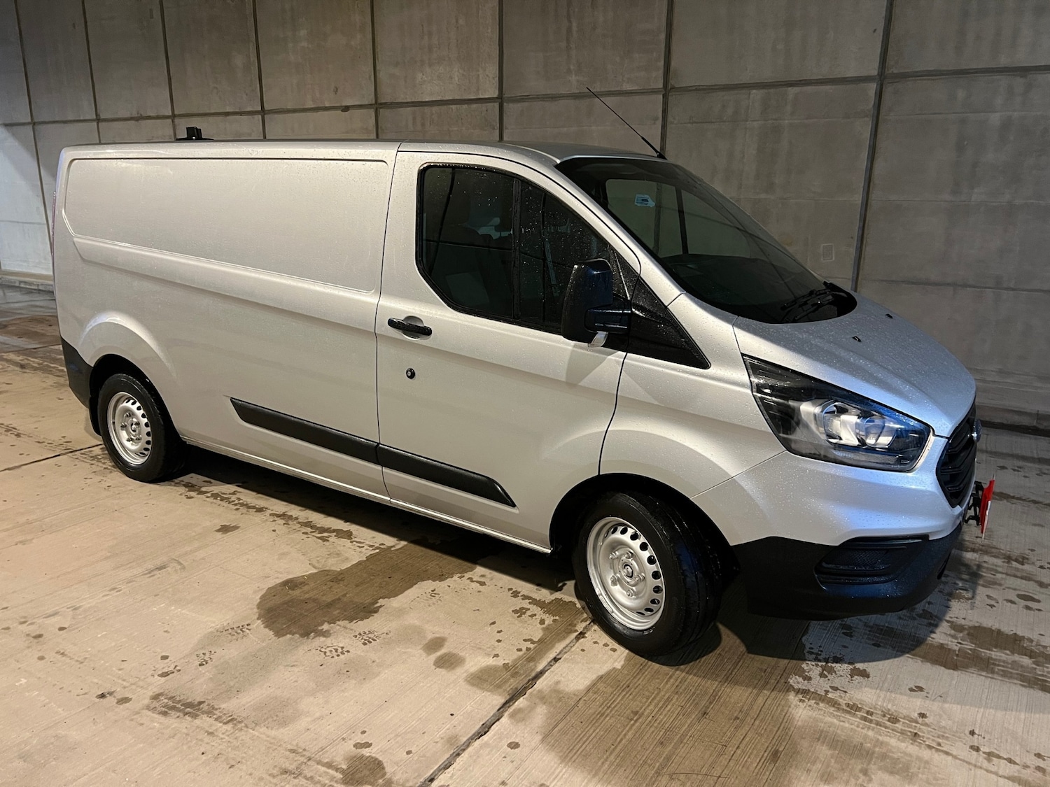 Used Ford Transit Custom 2018 for sale - 77349839: Photo 2
