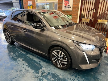 Used Peugeot 208 2023 for sale - 77271902: Photo