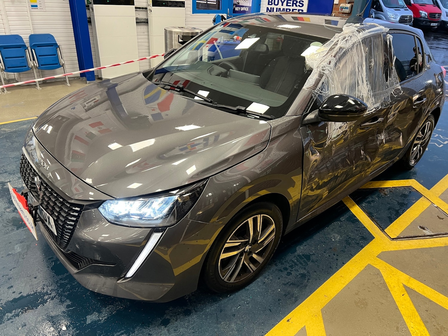 Used Peugeot 208 2023 for sale - 77271902: Photo 3