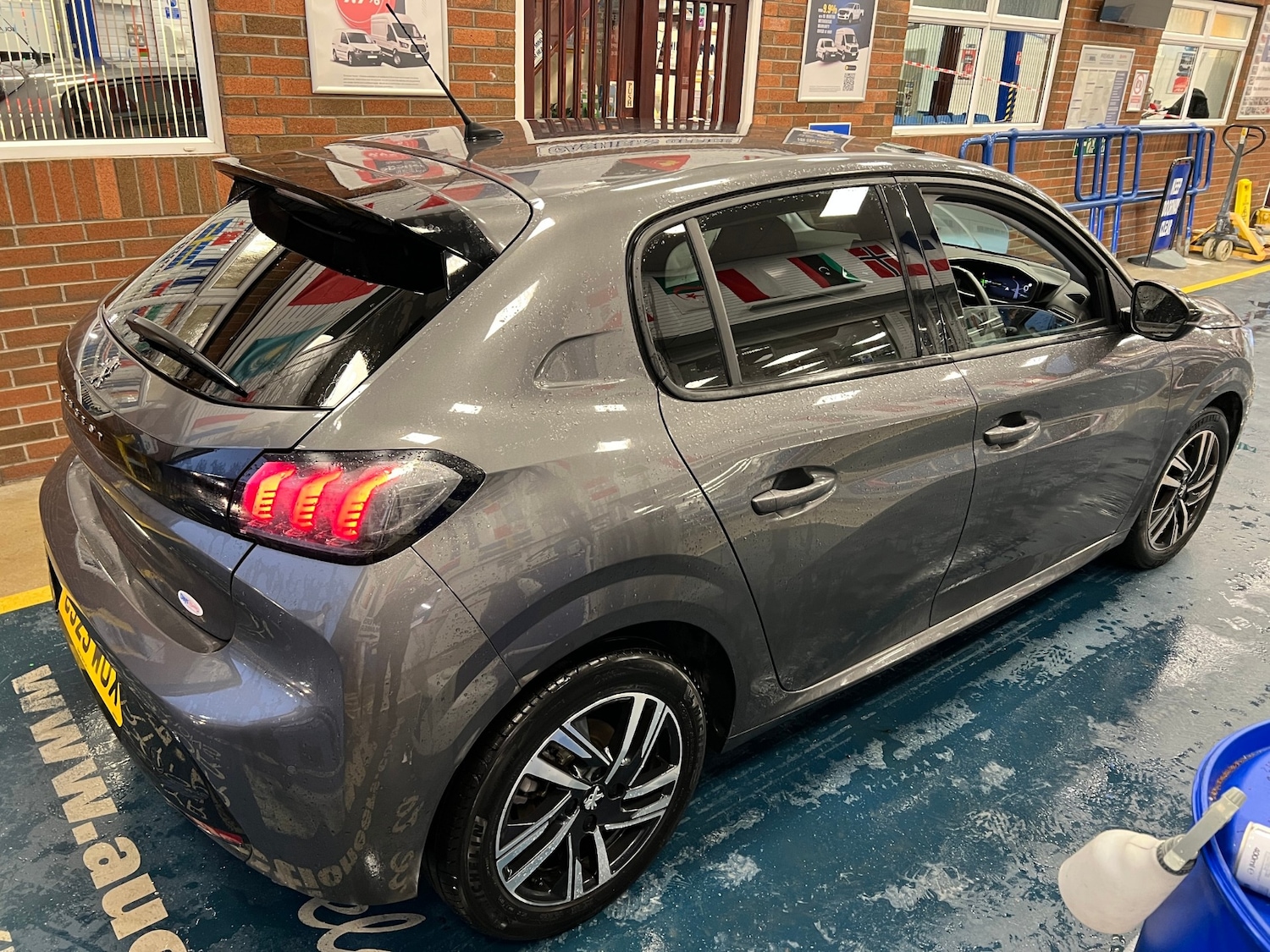 Used Peugeot 208 2023 for sale - 77271902: Photo 6