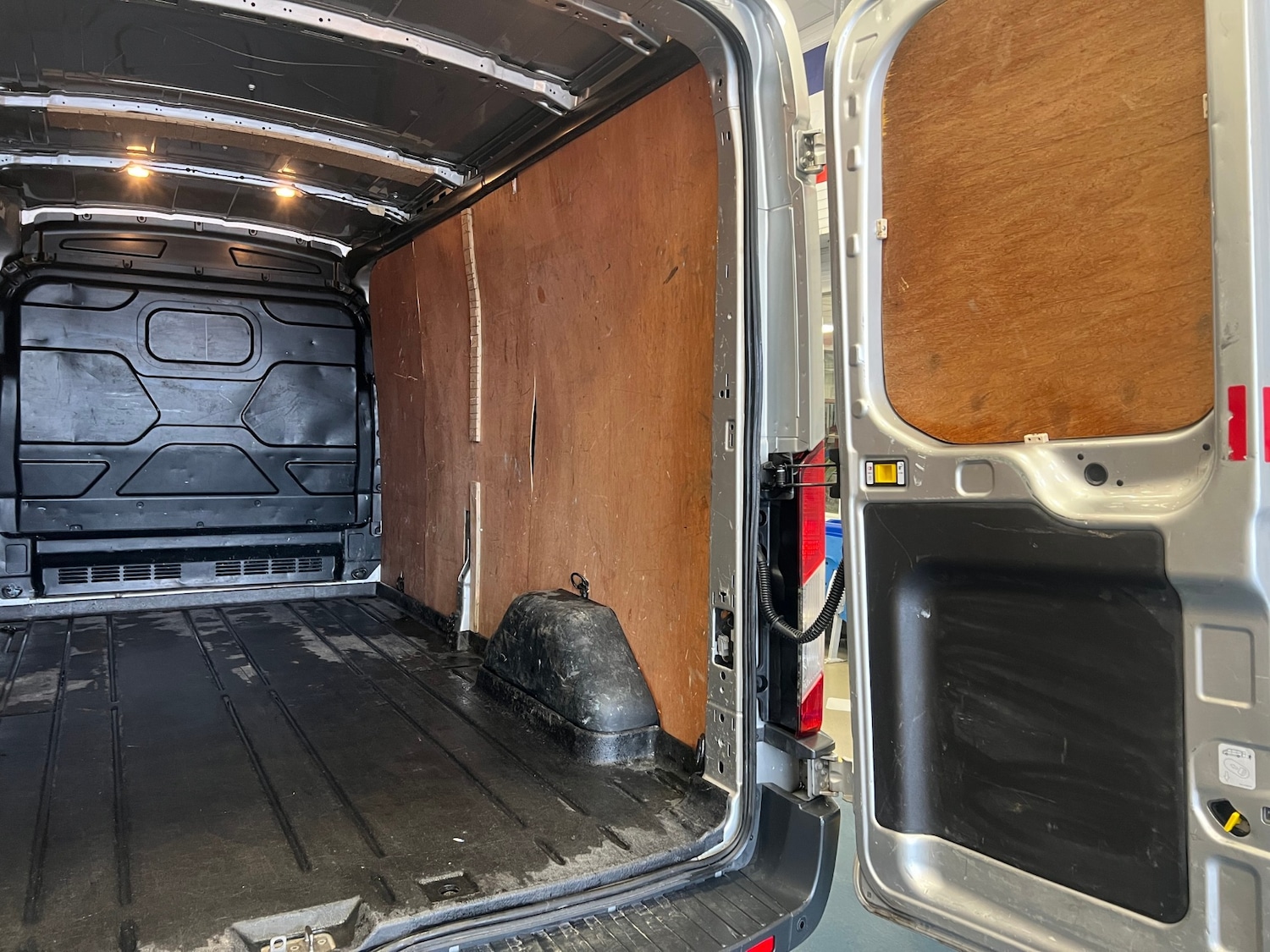 Used Ford Transit 2019 for sale - 77223071: Photo 9