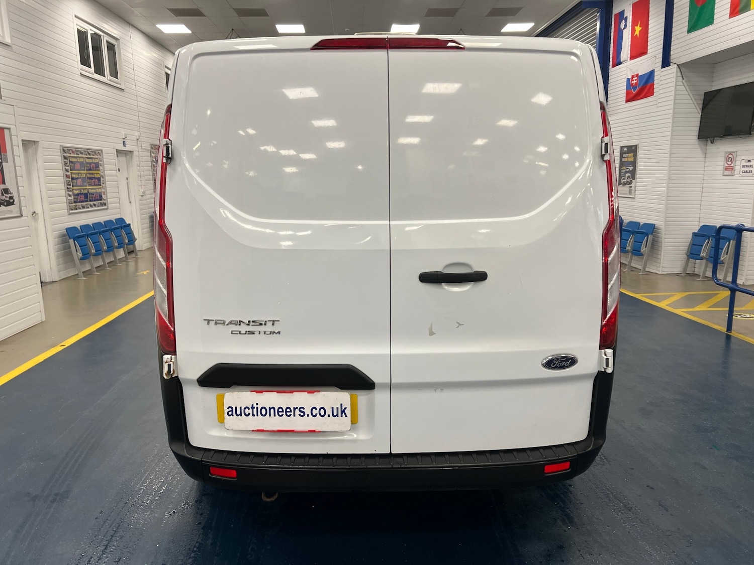 Used Ford Transit Custom 2018 for sale - 77168389: Photo 10