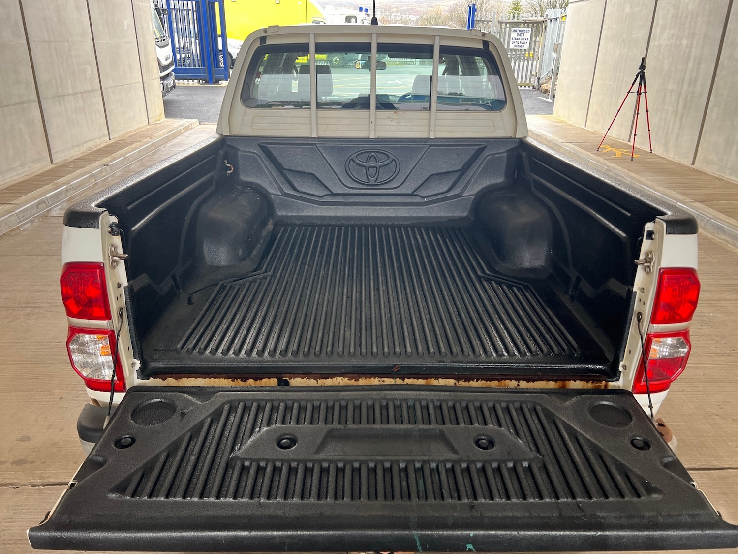 Used Toyota Hilux 2015 for sale - 77431163: Photo 8