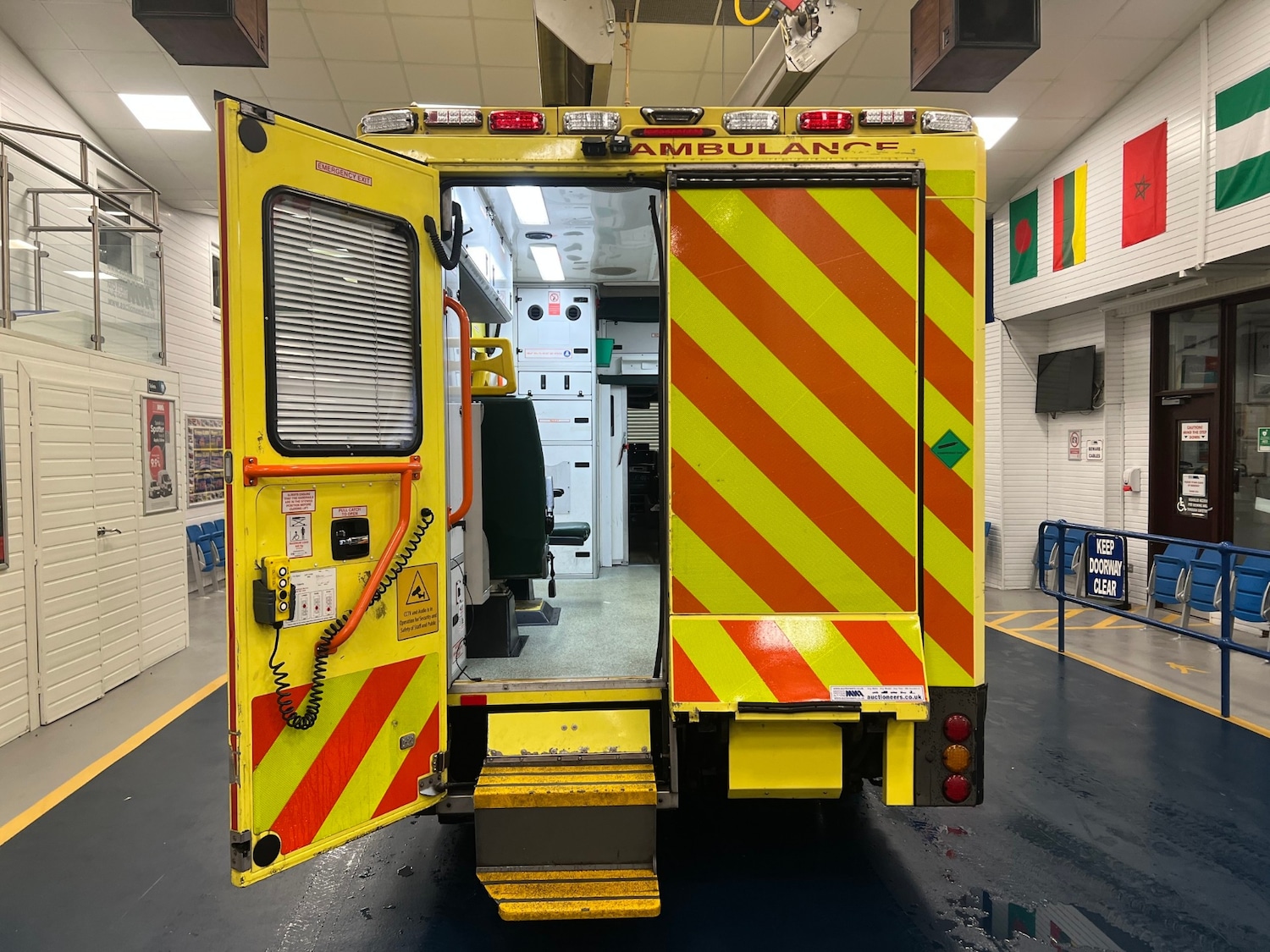 Used Mercedes-Benz Sprinter 2015 for sale - 77915474: Photo 10