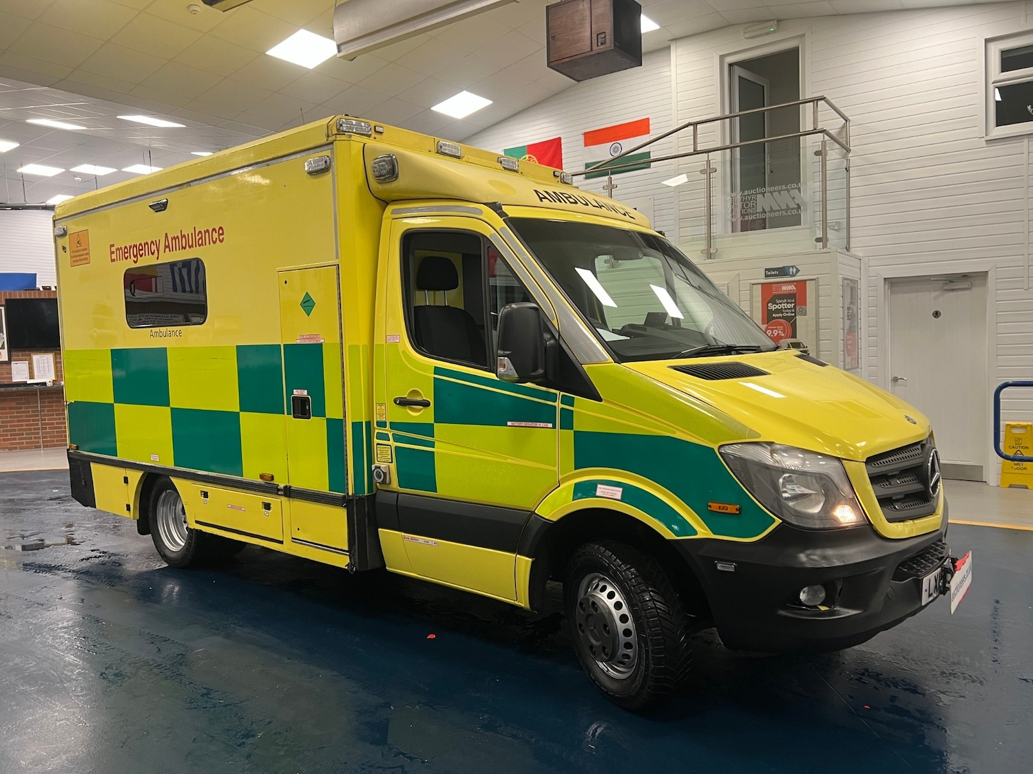 Used Mercedes-Benz Sprinter 2015 for sale - 77915474: Photo 2