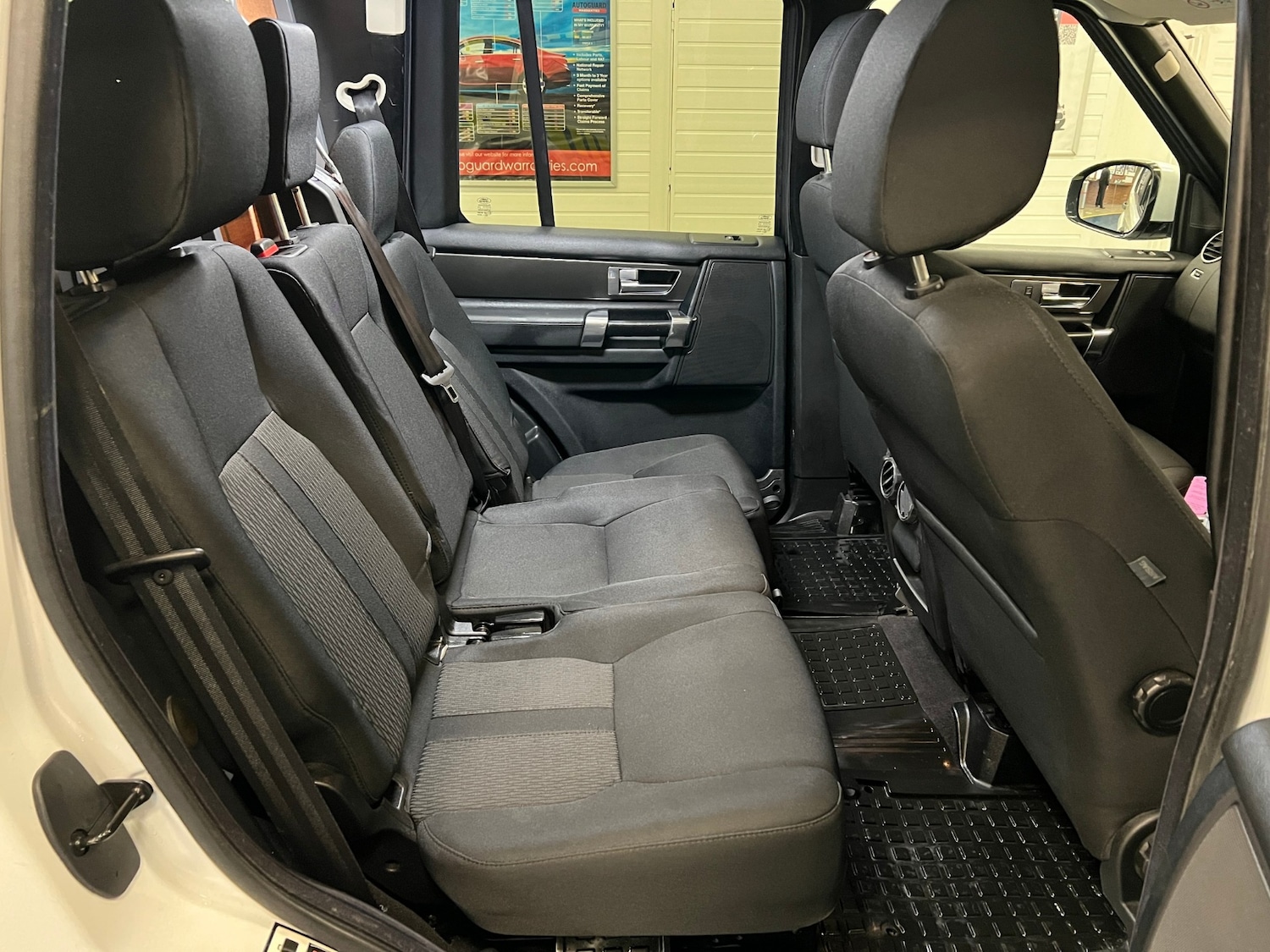 Used Land Rover Discovery 2014 for sale - 76738587: Photo 12