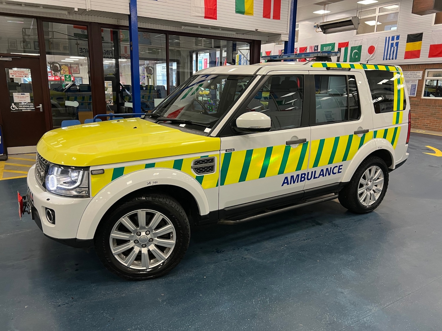 Used Land Rover Discovery 2014 for sale - 76738587: Photo 3