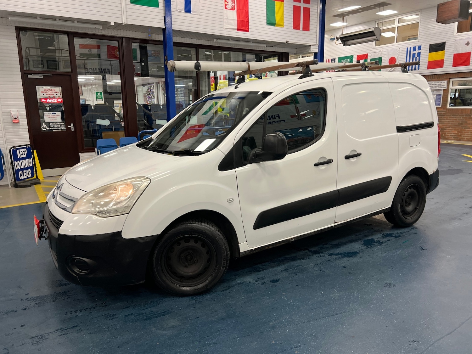 Used Citroen Berlingo 2009 for sale - 76971122: Photo 3