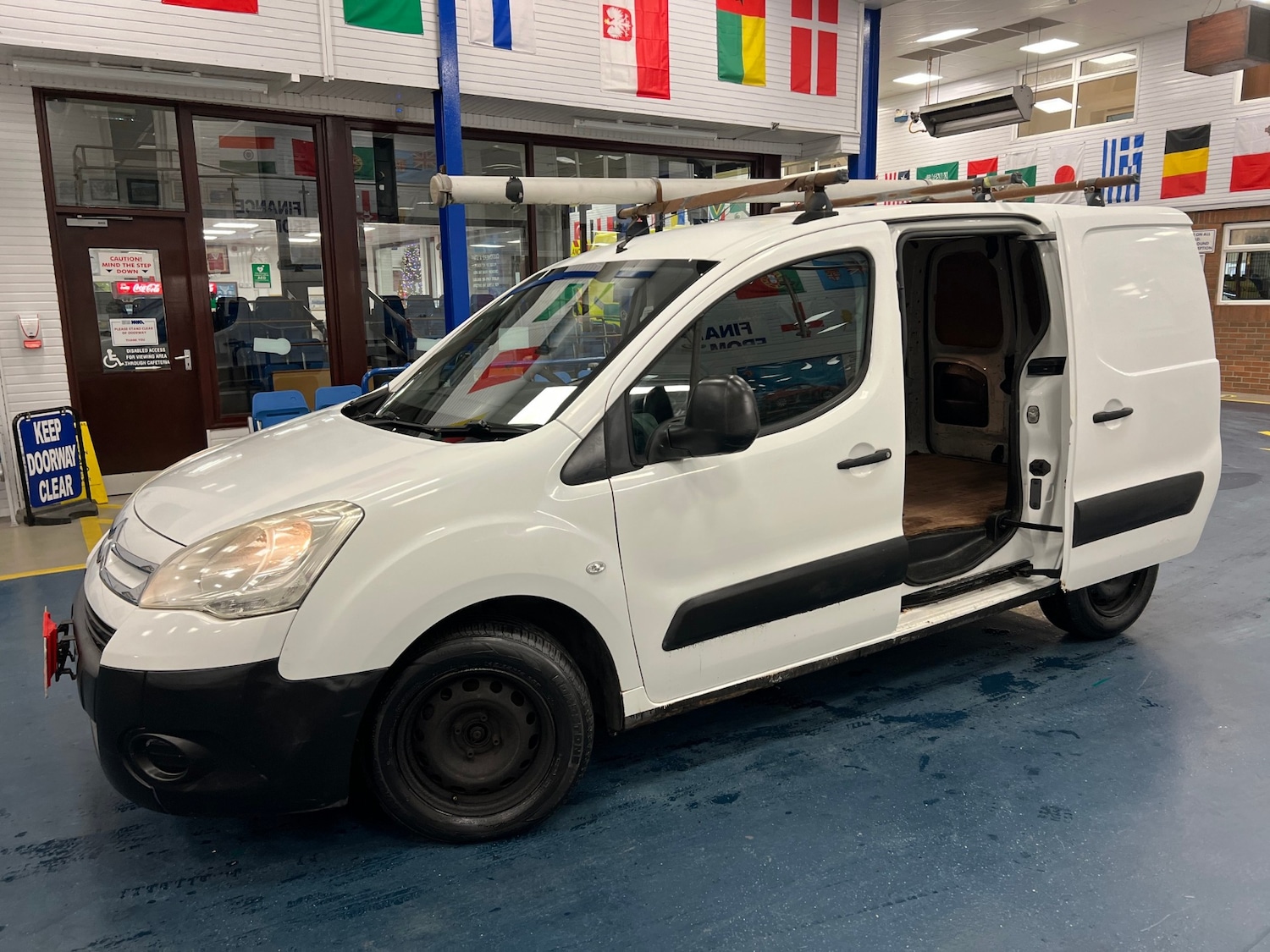 Used Citroen Berlingo 2009 for sale - 76971122: Photo 6