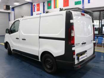 Used Renault Trafic 2017 for sale - 70308080: Photo