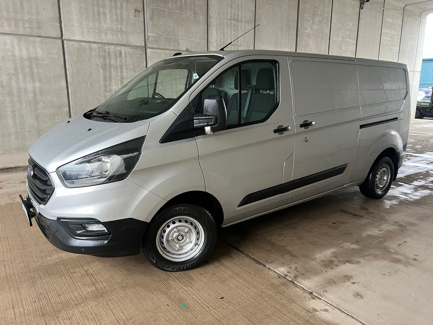 Used Ford Transit Custom 2020 for sale - 77403608: Photo 3