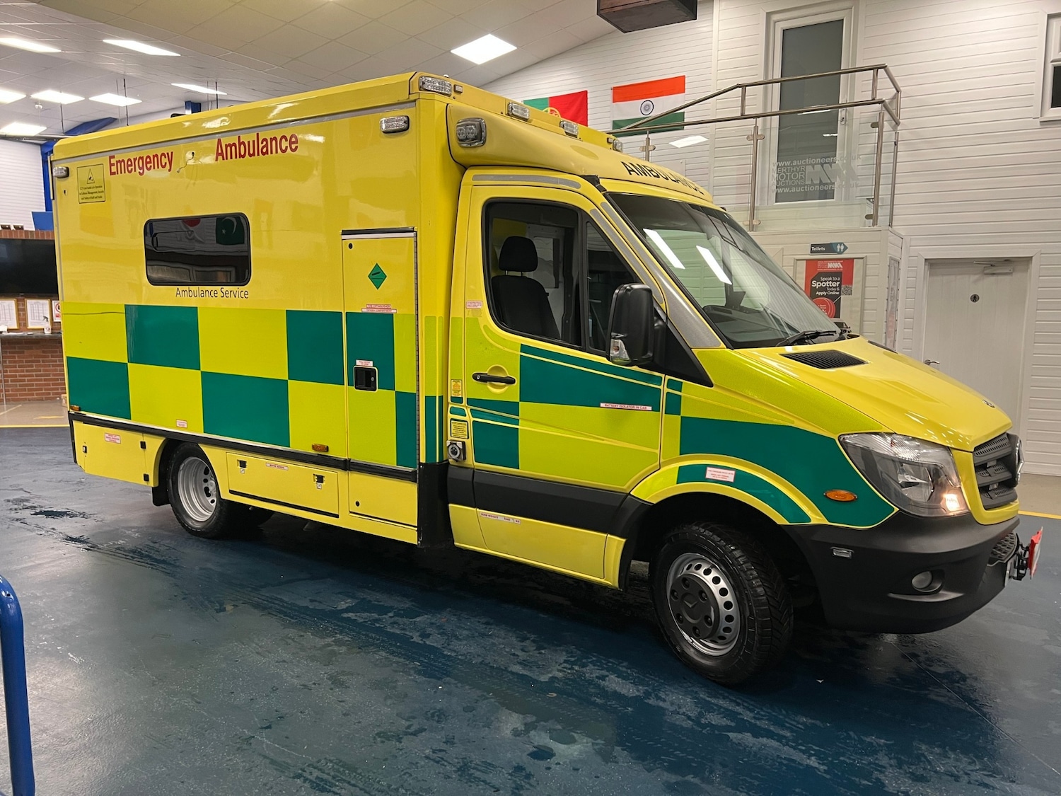 Used Mercedes-Benz Sprinter 2015 for sale - 76504734: Photo 2