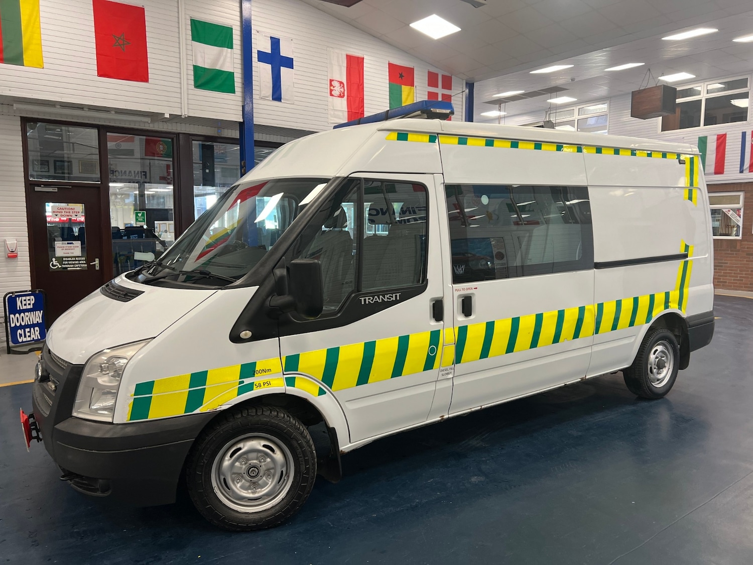 Used Ford Transit 2011 for sale - 77931860: Photo 3