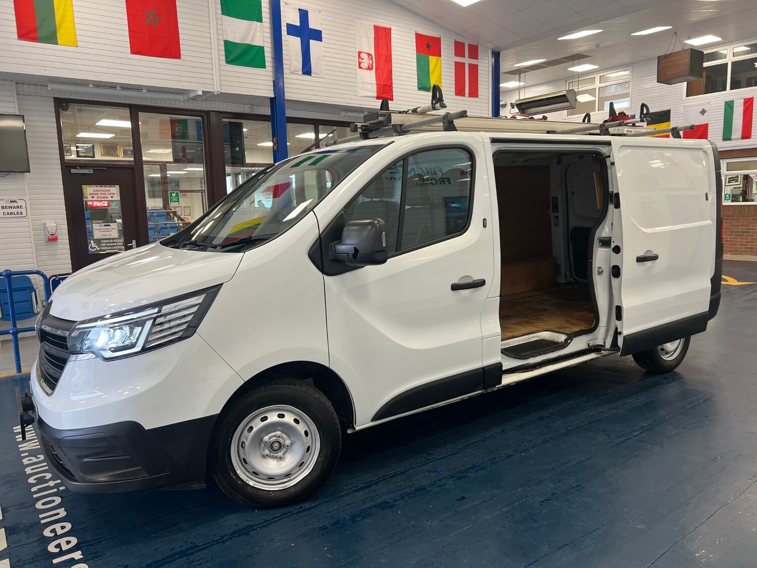 Used Renault Trafic 2022 for sale - 77743502: Photo 6