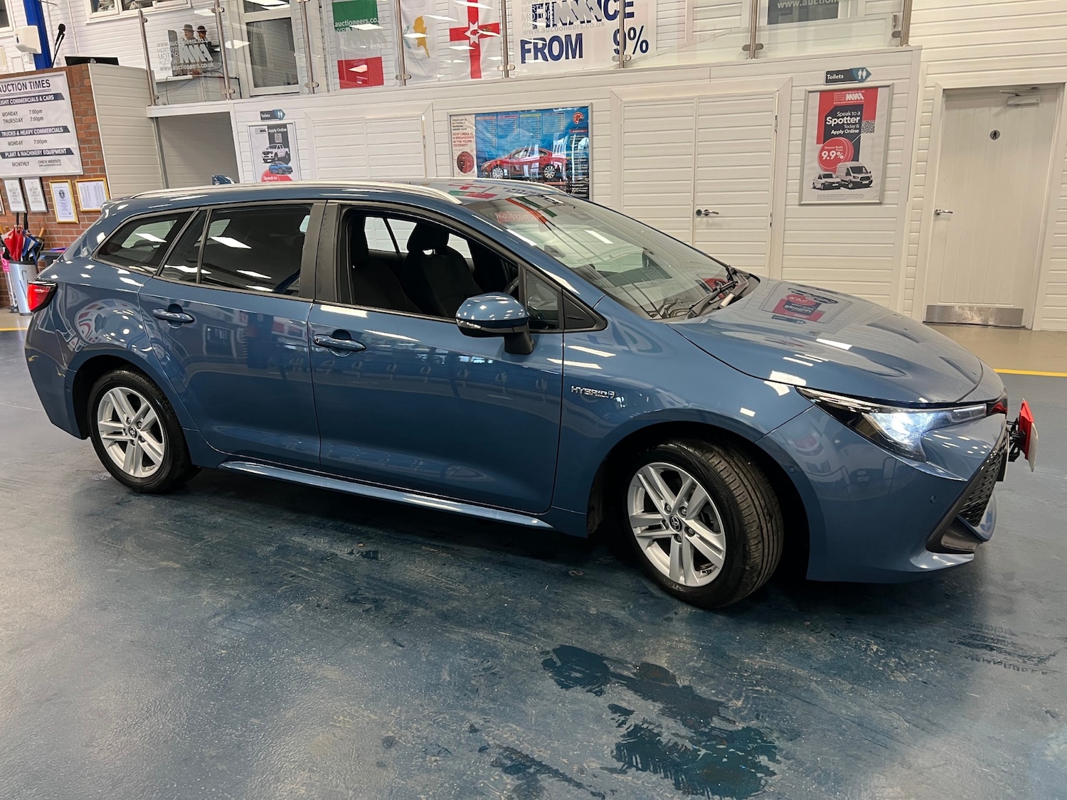 Used Toyota Corolla 2021 for sale - 76341456: Photo 2