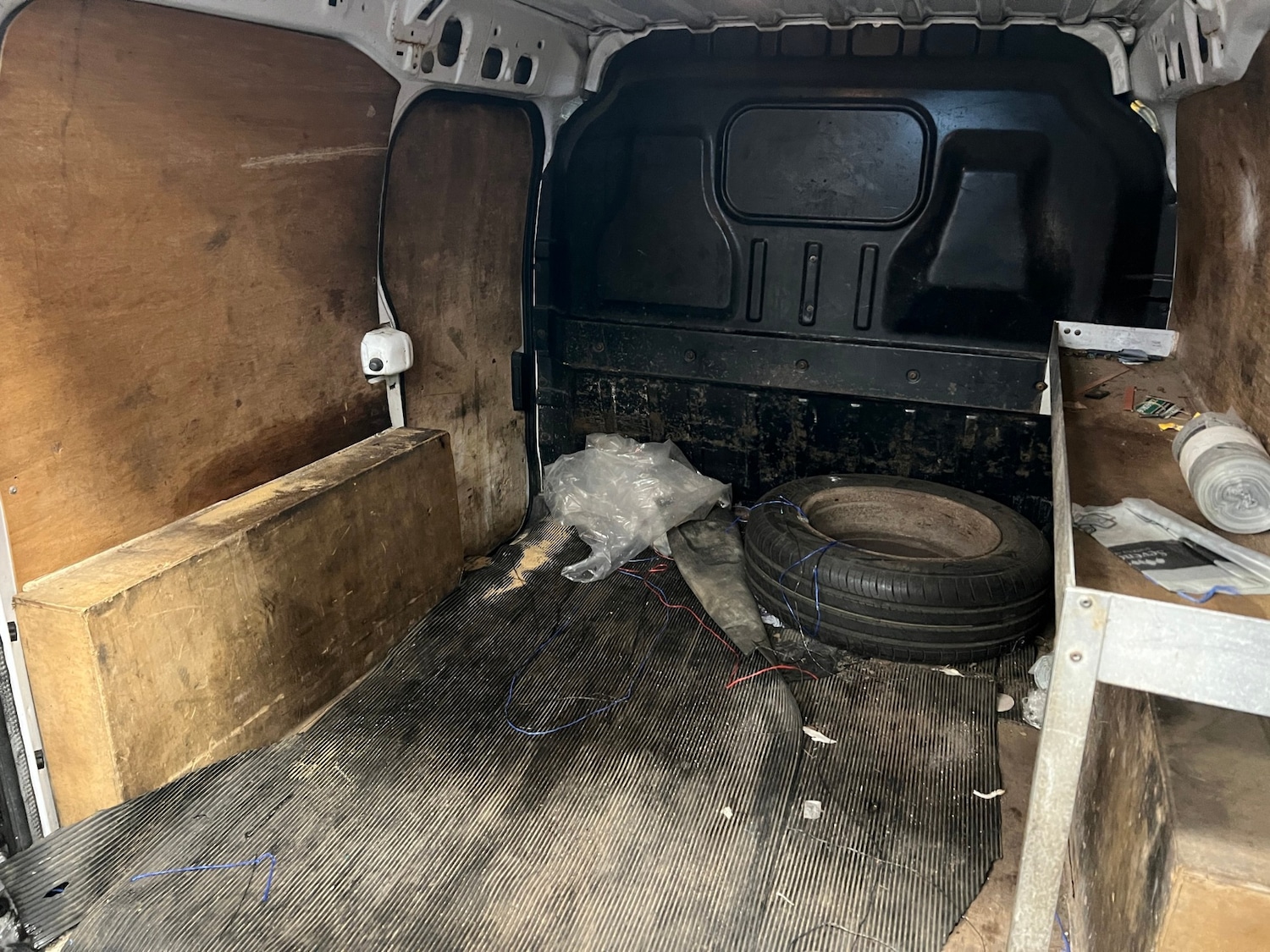 Used Ford Transit Connect 2011 for sale - 76504521: Photo 15