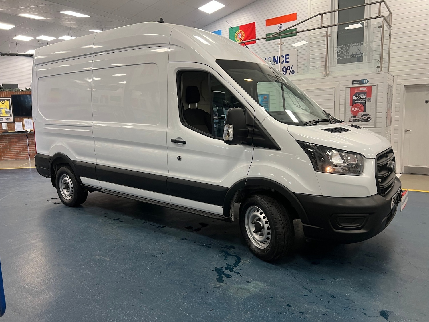 Used Ford Transit 2022 for sale - 76906411: Photo 2