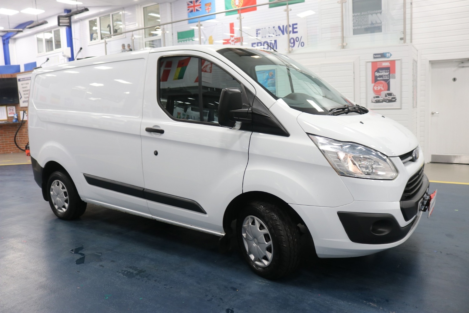 Used Ford Transit Custom 2016 for sale - 77135721: Photo 2
