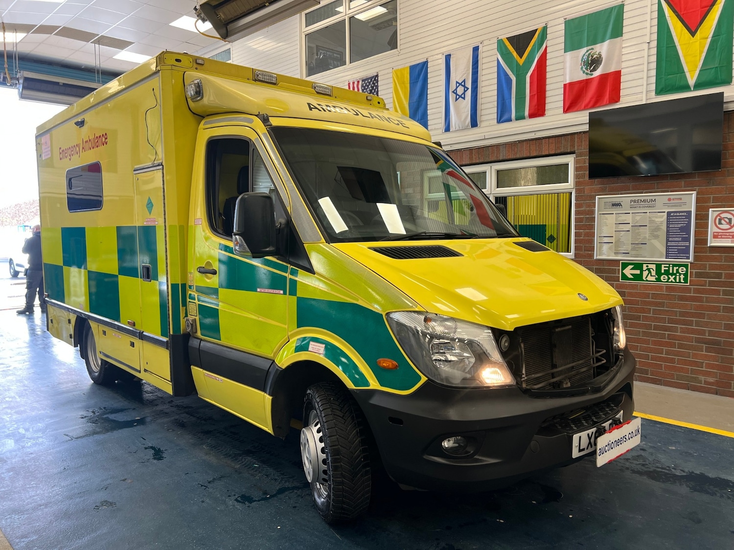 Used Mercedes-Benz Sprinter 2015 for sale - 77337284: Photo 2