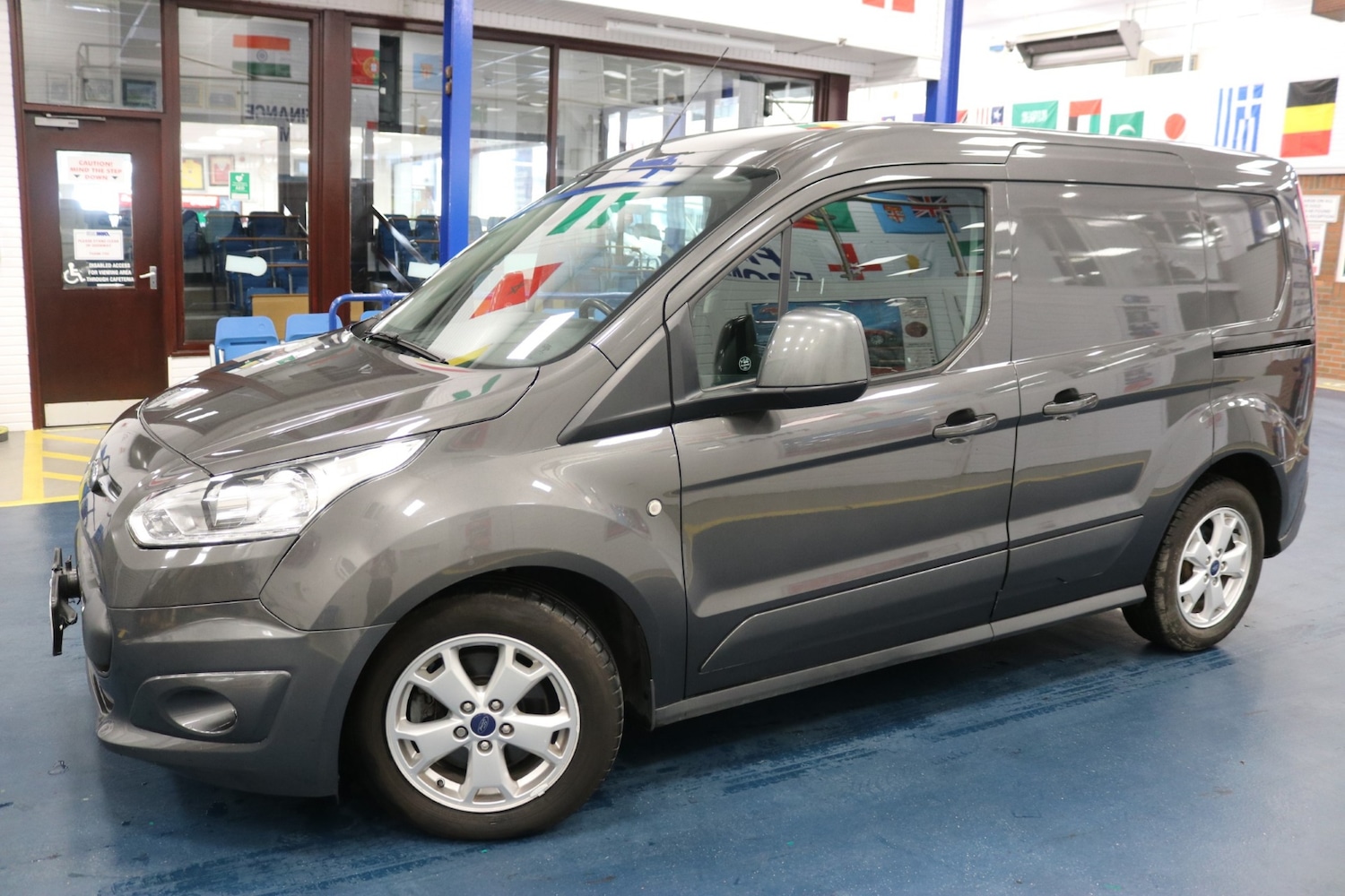 Used Ford Transit Connect 2018 for sale - 77149704: Photo 3