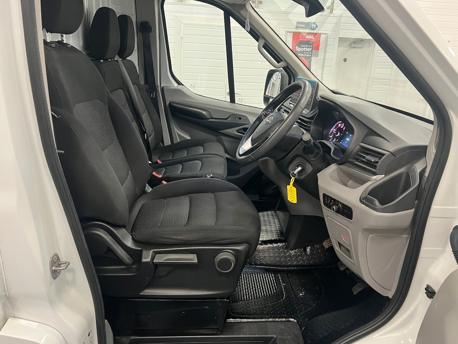 Used Maxus Deliver 9 2023 for sale - 76709217: Photo 15