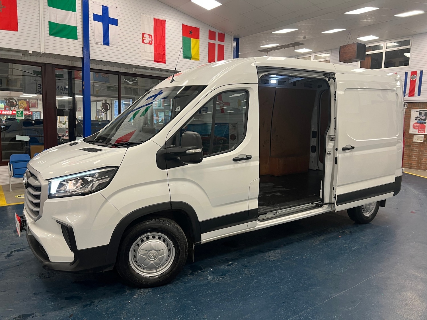 Used Maxus Deliver 9 2023 for sale - 76709217: Photo 6