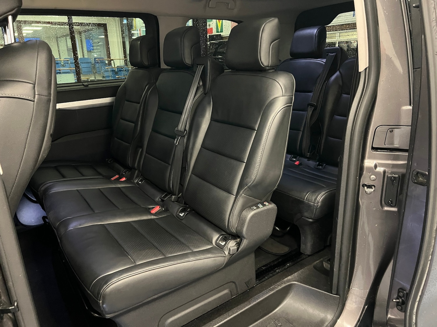 Used Peugeot Traveller 2018 for sale - 77578750: Photo 10