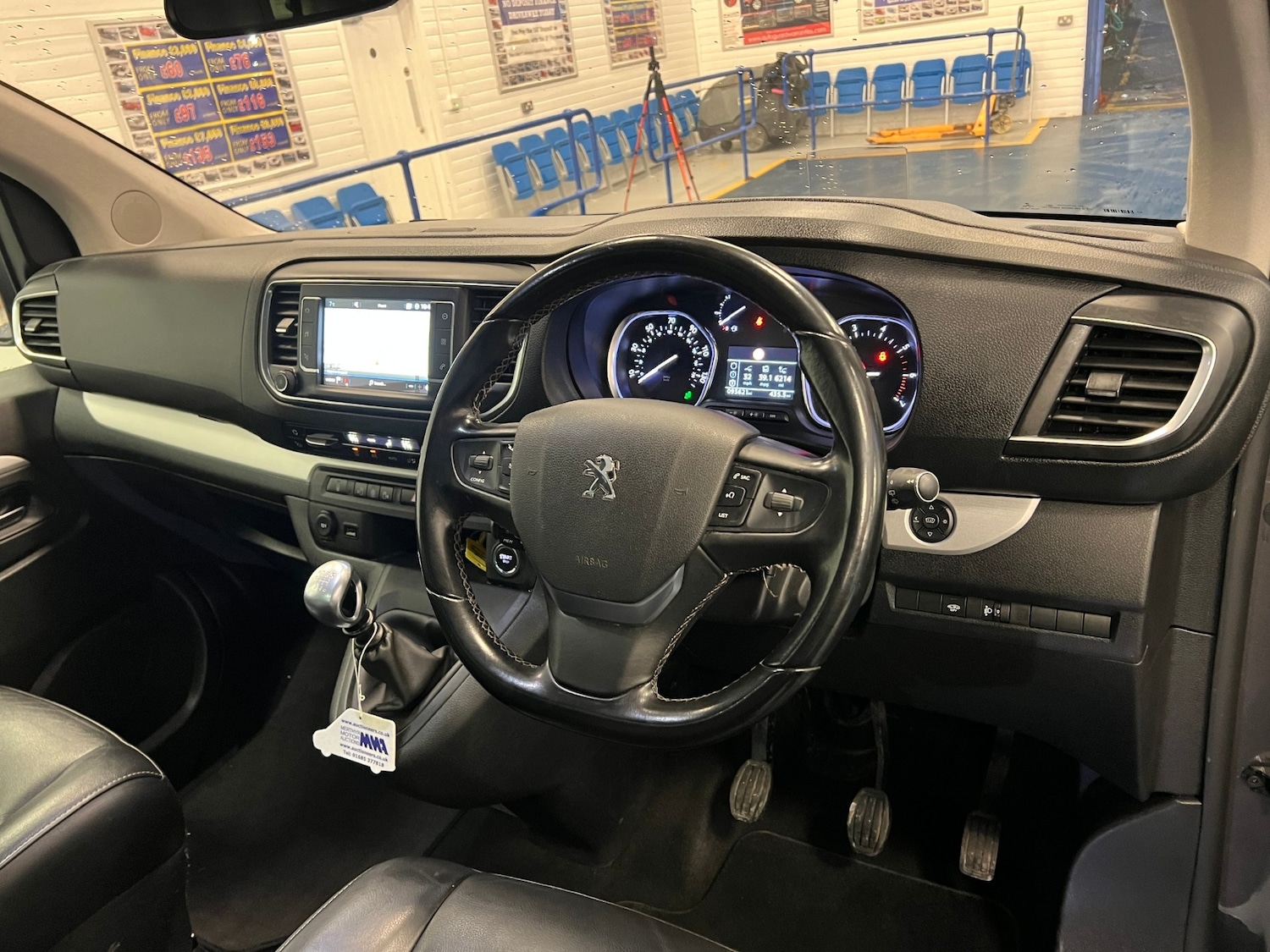 Used Peugeot Traveller 2018 for sale - 77578750: Photo 18