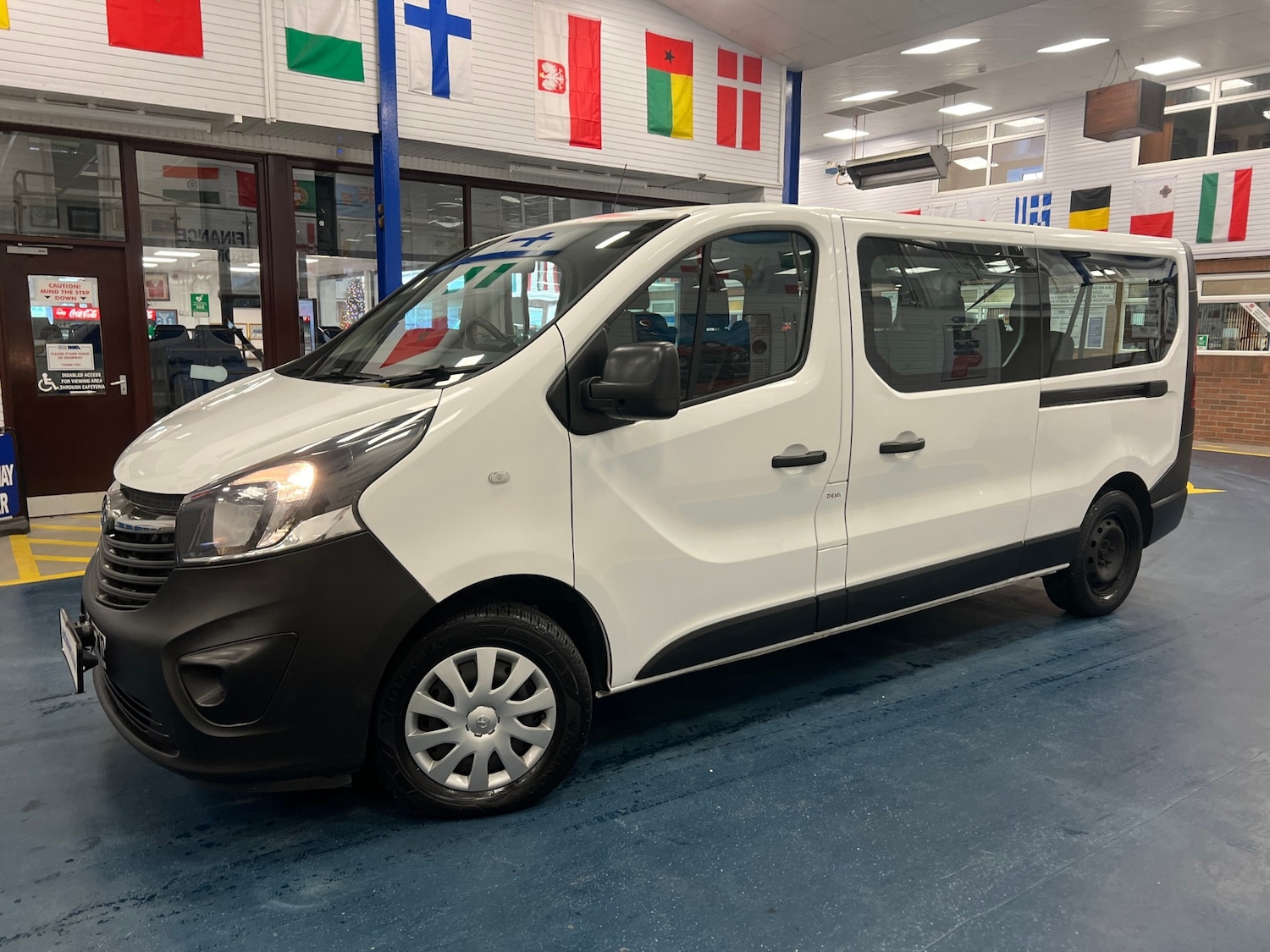 Used Vauxhall Vivaro 2018 for sale - 76861681: Photo 3