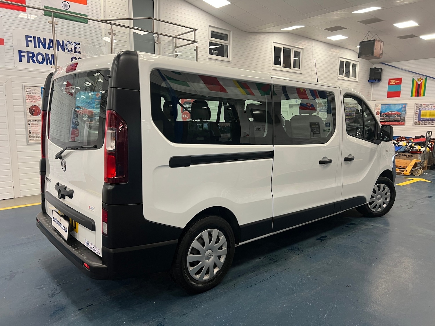 Used Vauxhall Vivaro 2018 for sale - 76861681: Photo 5