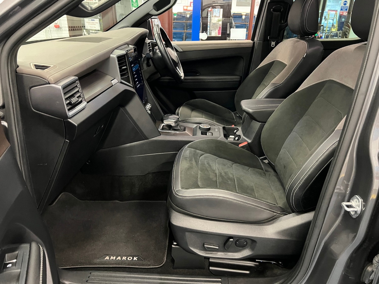 Used Volkswagen Amarok 2023 for sale - 76792660: Photo 12