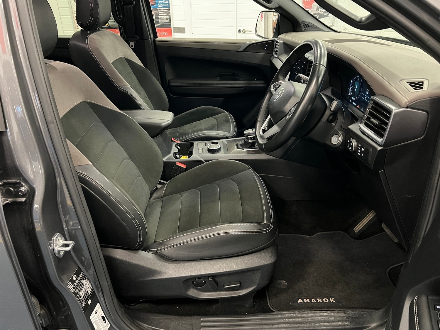 Used Volkswagen Amarok 2023 for sale - 76792660: Photo 13