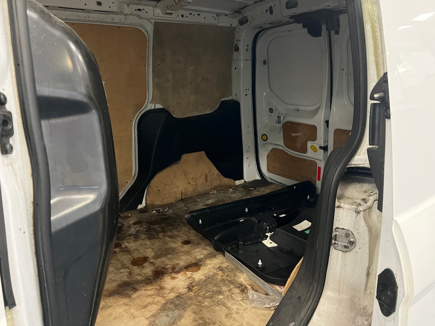 Used Ford Transit Connect 2014 for sale - 76693648: Photo 8