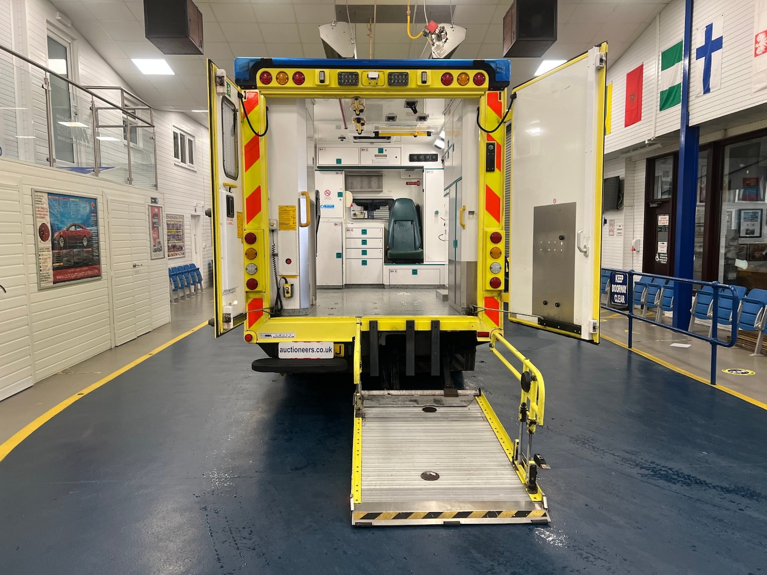 Used Mercedes-Benz Sprinter 2018 for sale - 76576994: Photo 11