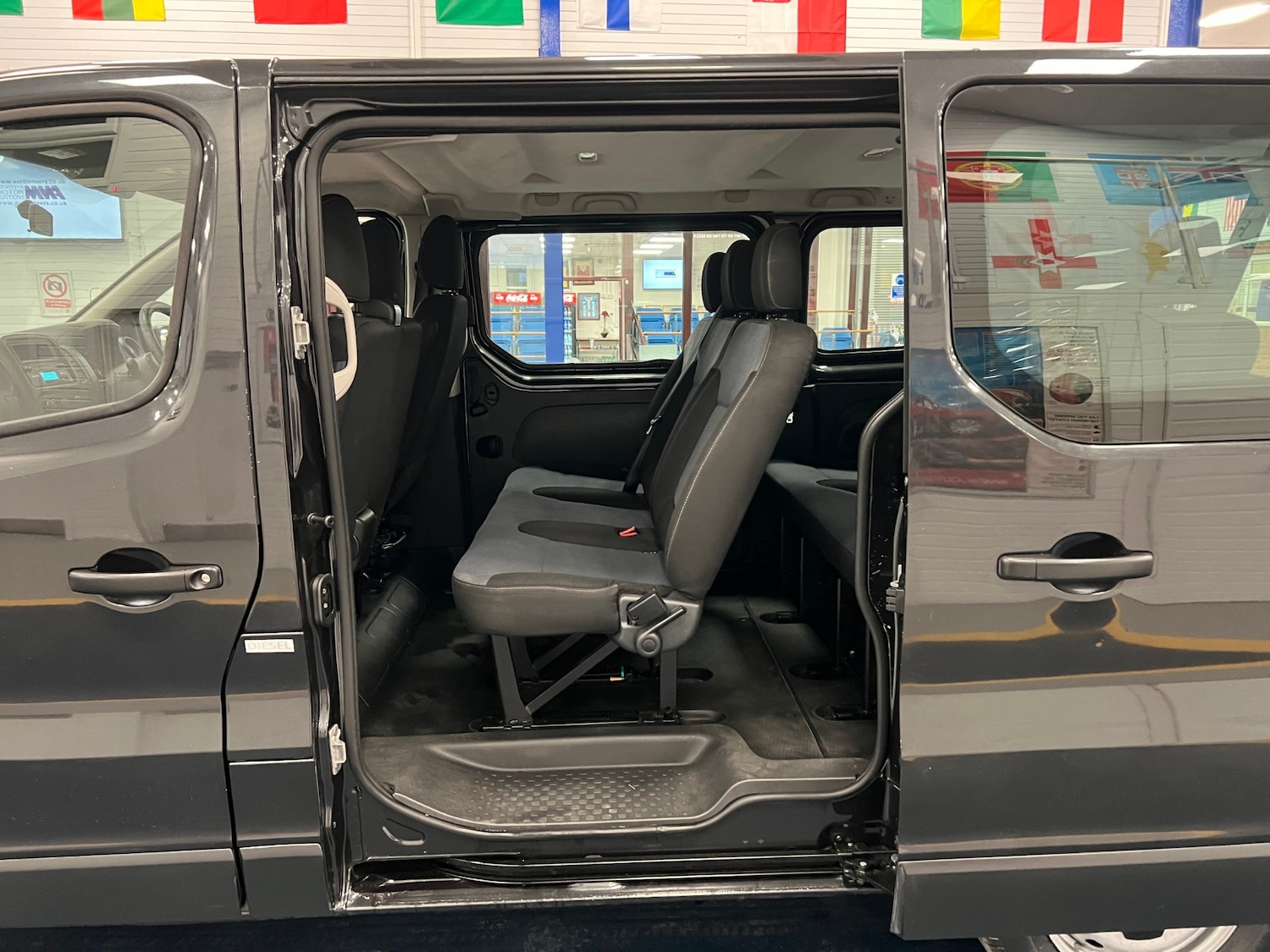 Used Vauxhall Vivaro 2017 for sale - 77459757: Photo 10