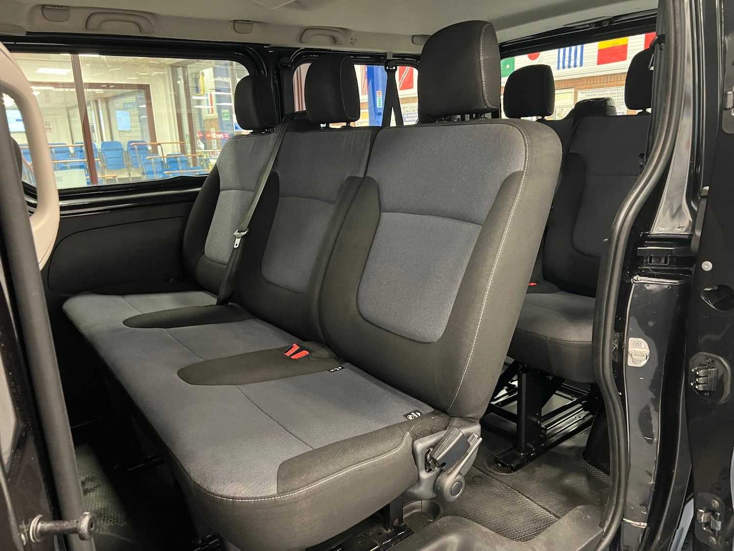 Used Vauxhall Vivaro 2017 for sale - 77459757: Photo 11