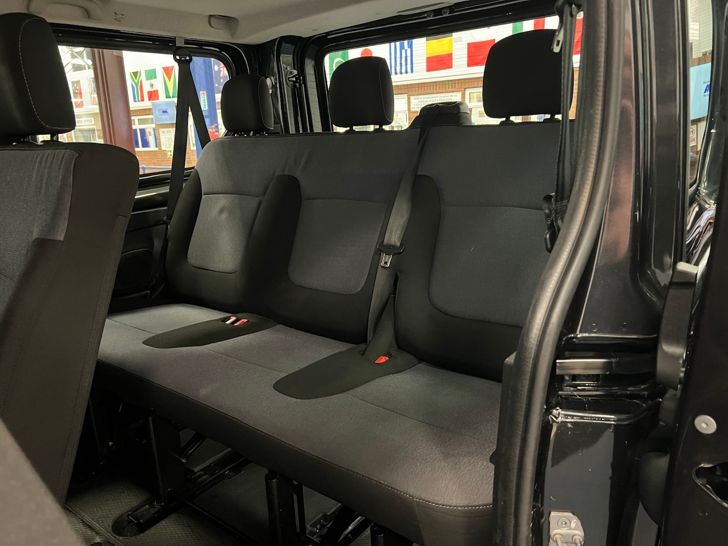 Used Vauxhall Vivaro 2017 for sale - 77459757: Photo 12