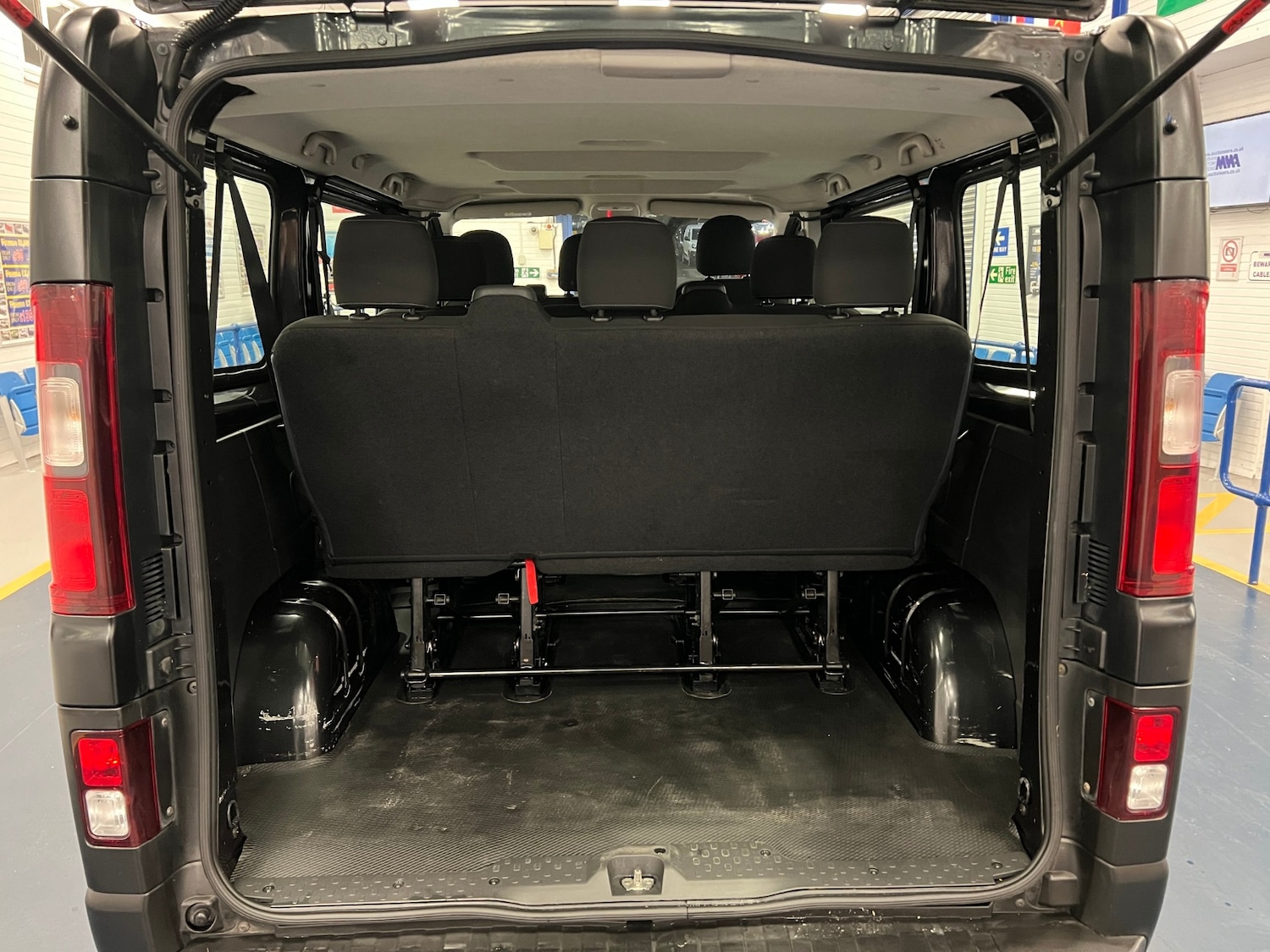 Used Vauxhall Vivaro 2017 for sale - 77459757: Photo 15