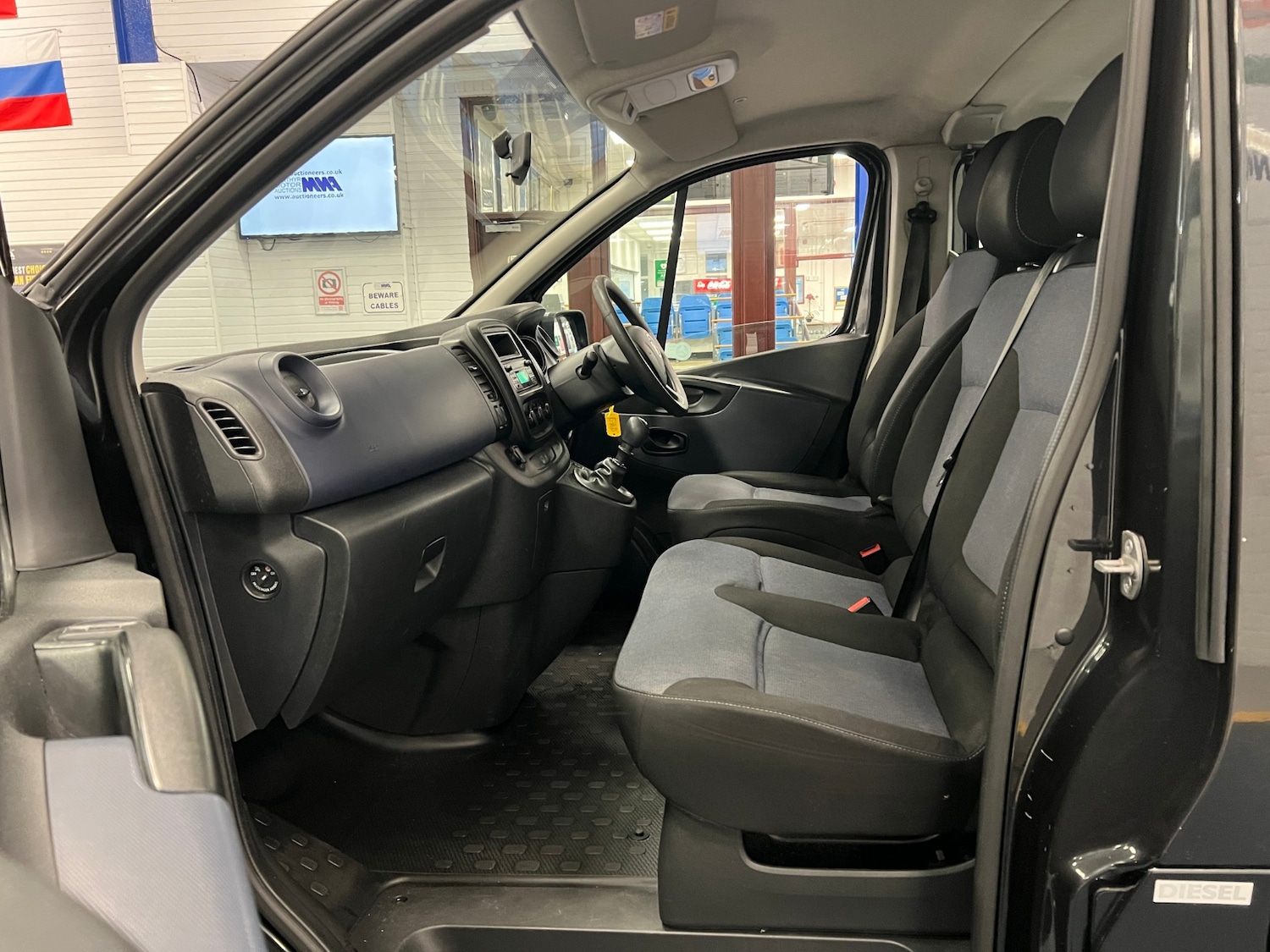 Used Vauxhall Vivaro 2017 for sale - 77459757: Photo 16